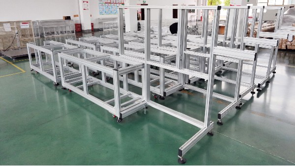 鋁型材框架的哪些特點使其廣泛應用？